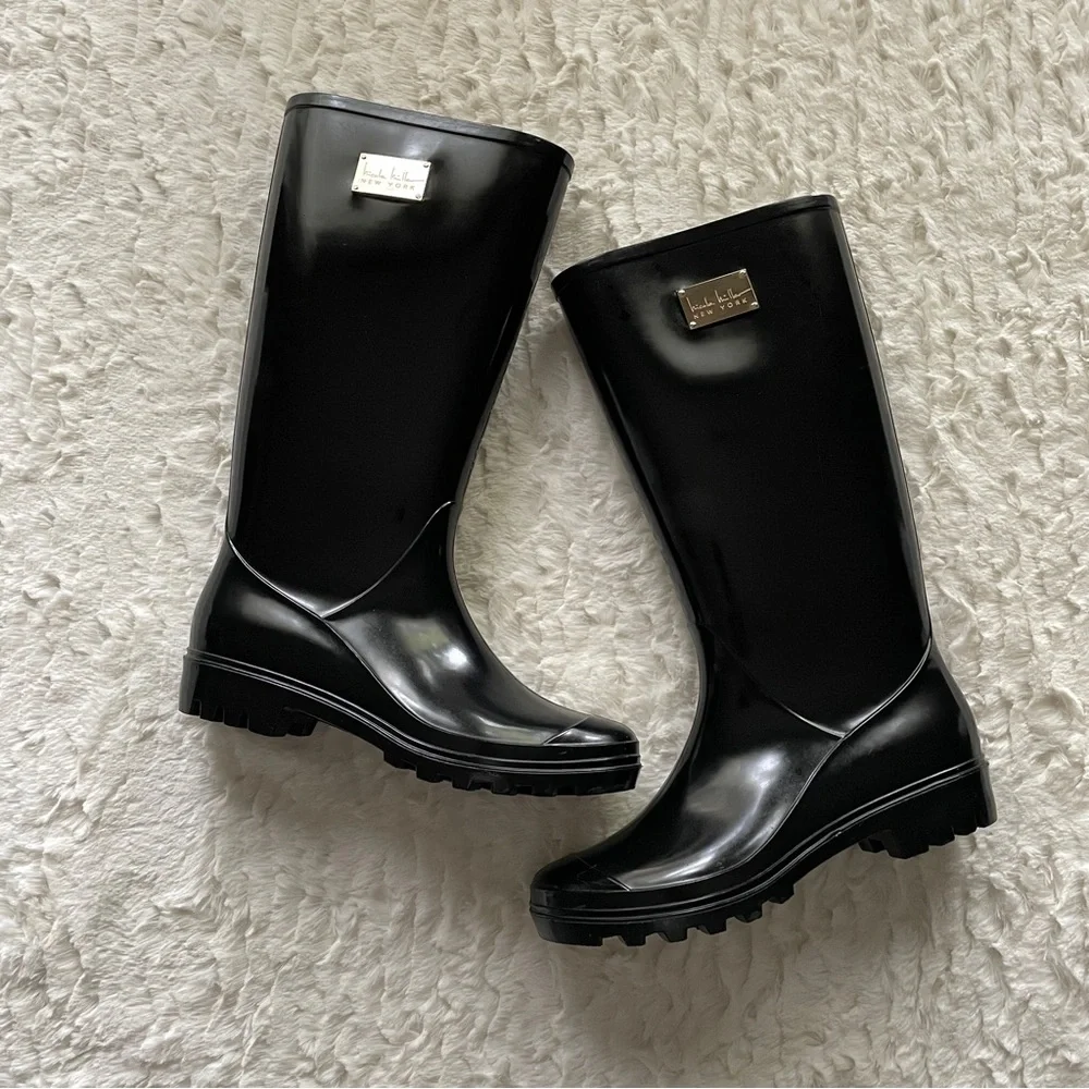 Nicole Miller Black Tall Rain Boots Size 8 - Picture 4 of 16